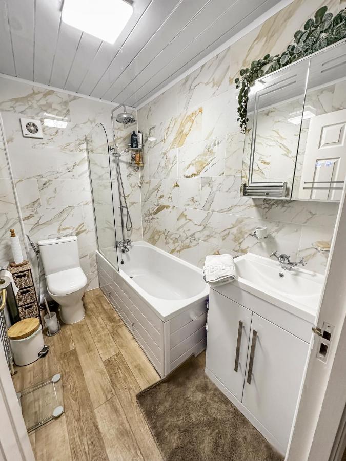 Comfortable 2 Bedroom Flat In The City Centre Эдинбург Экстерьер фото